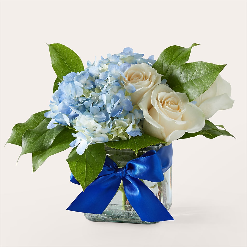 Sky Blue Delight Bouquet – Miracle Flowers, Folsom CA