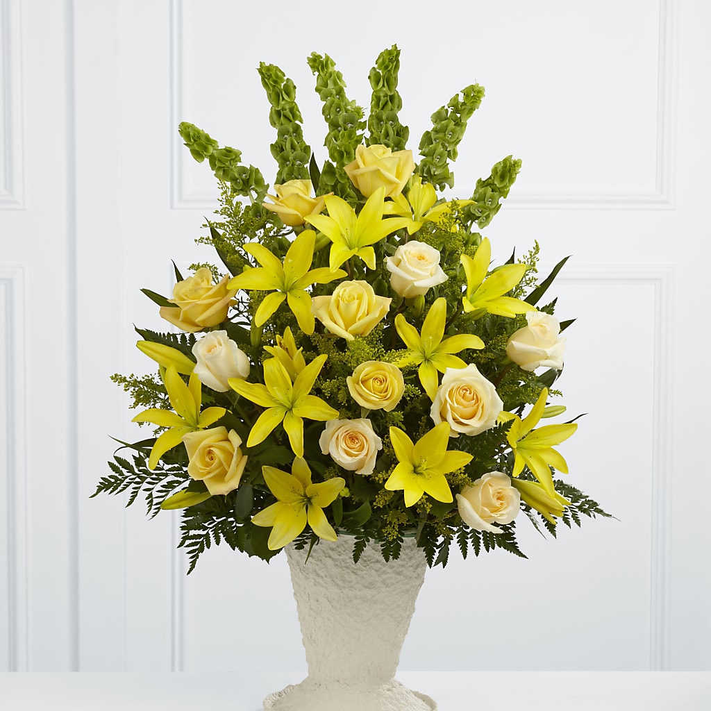 Golden Memories Arrangement – Miracle Flowers, Folsom CA
