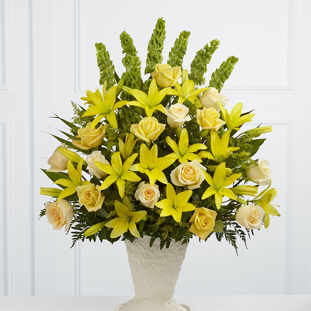 Golden Memories Arrangement – Miracle Flowers, Folsom CA