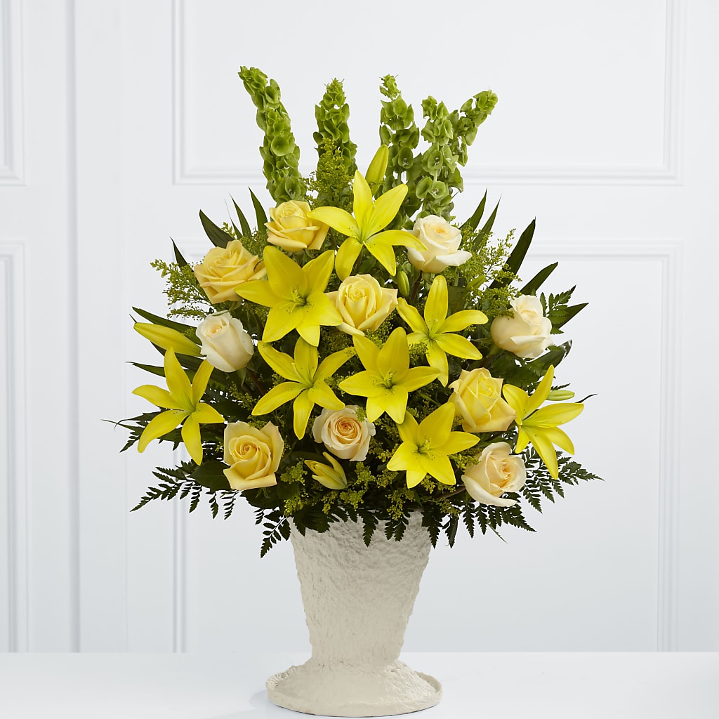 Golden Memories Arrangement – Miracle Flowers, Folsom CA