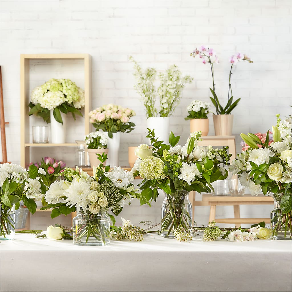 Classic Ivory – A Florist Original – Miracle Flowers, Folsom CA