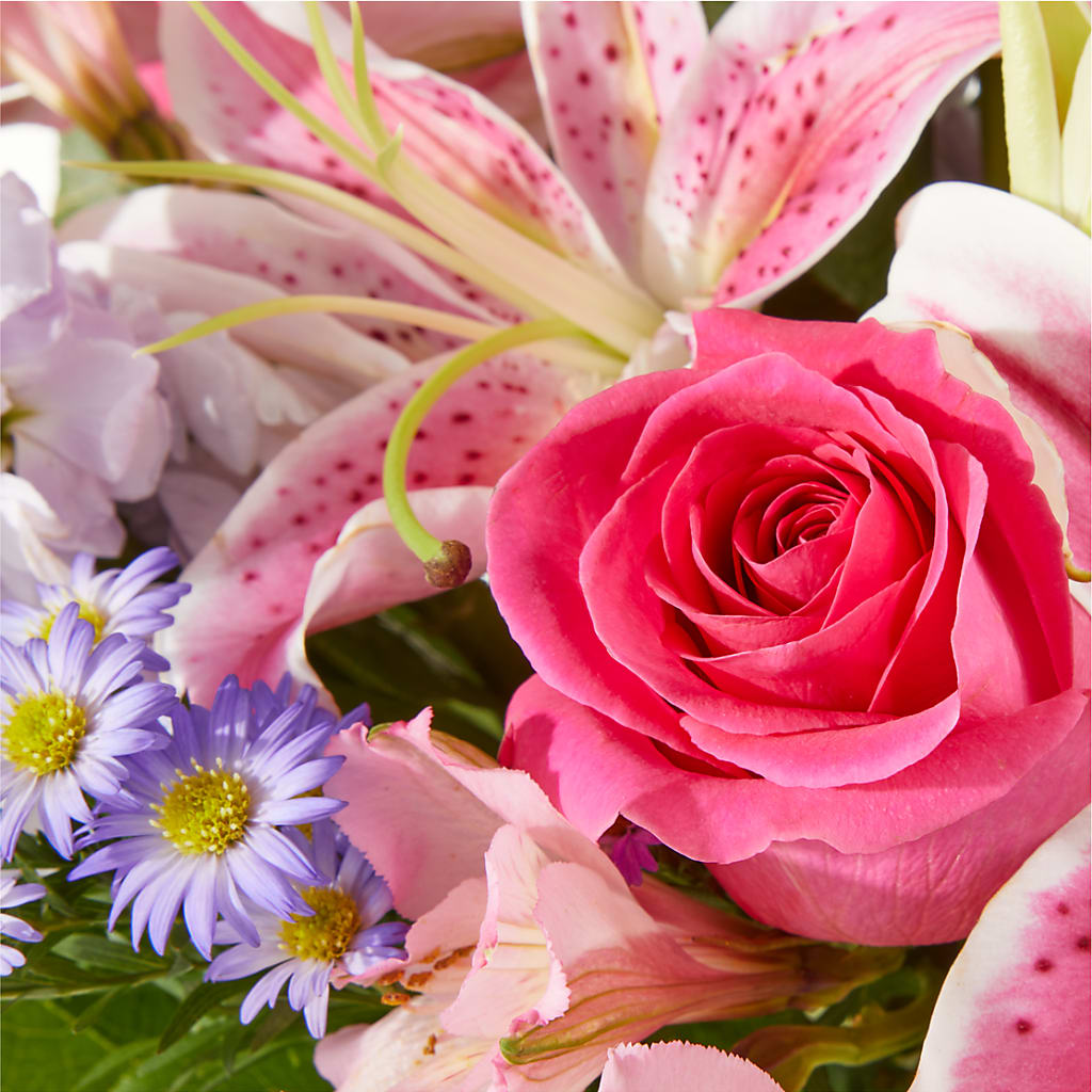 Pressing Petals Bouquet –  Miracle Flowers, Folsom CA