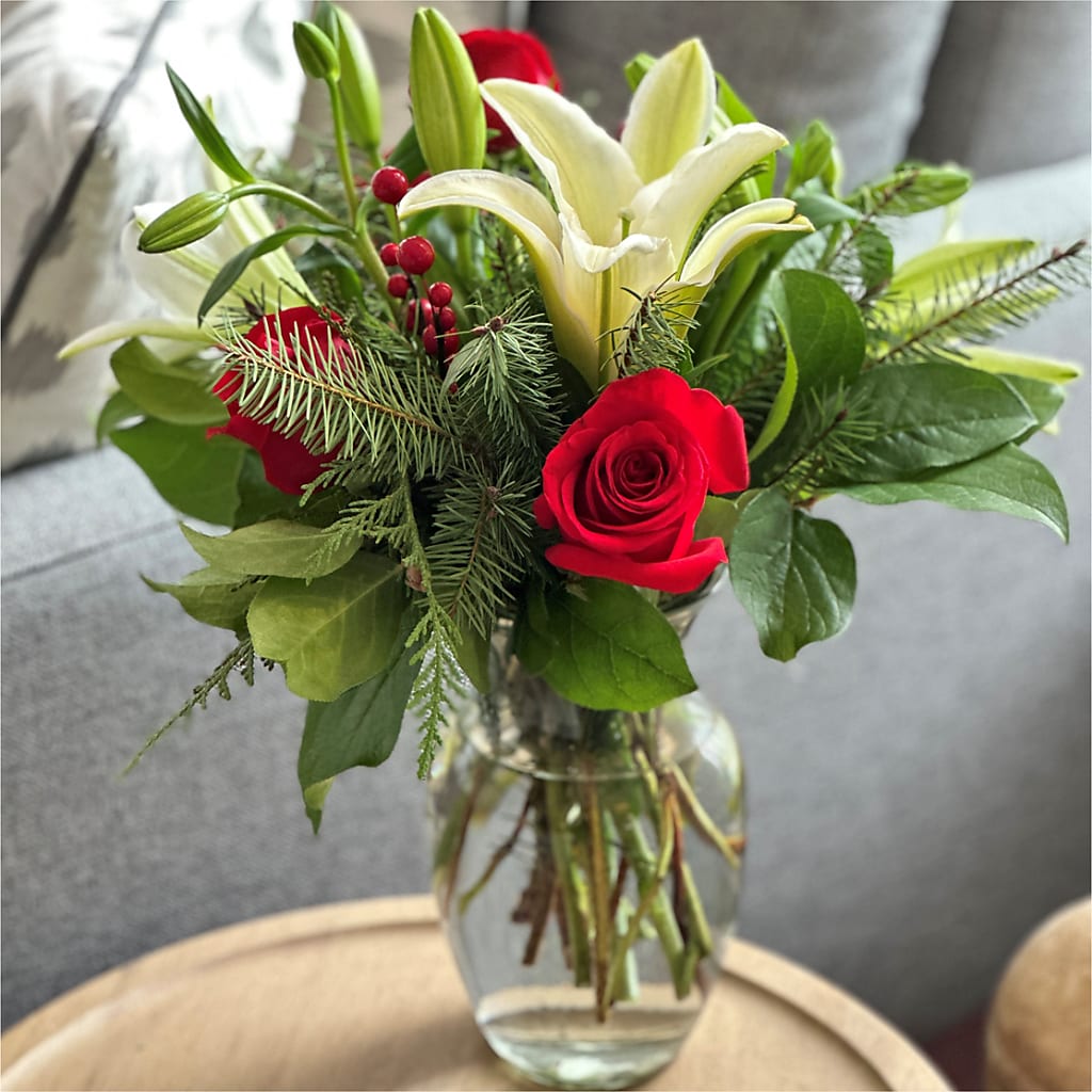 Sparkling Snowflakes Bouquet –  Miracle Flowers, Folsom CA