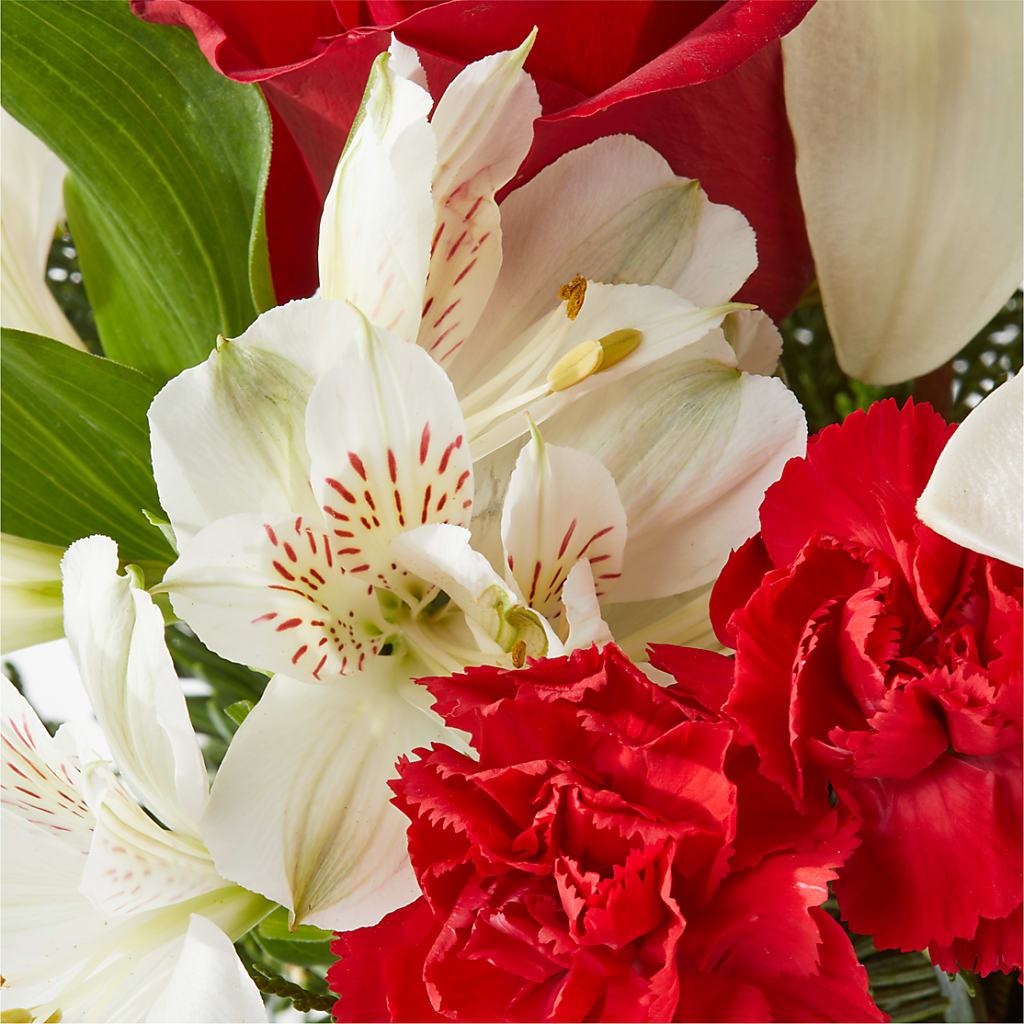 Holiday Season Bouquet –  Miracle Flowers, Folsom CA