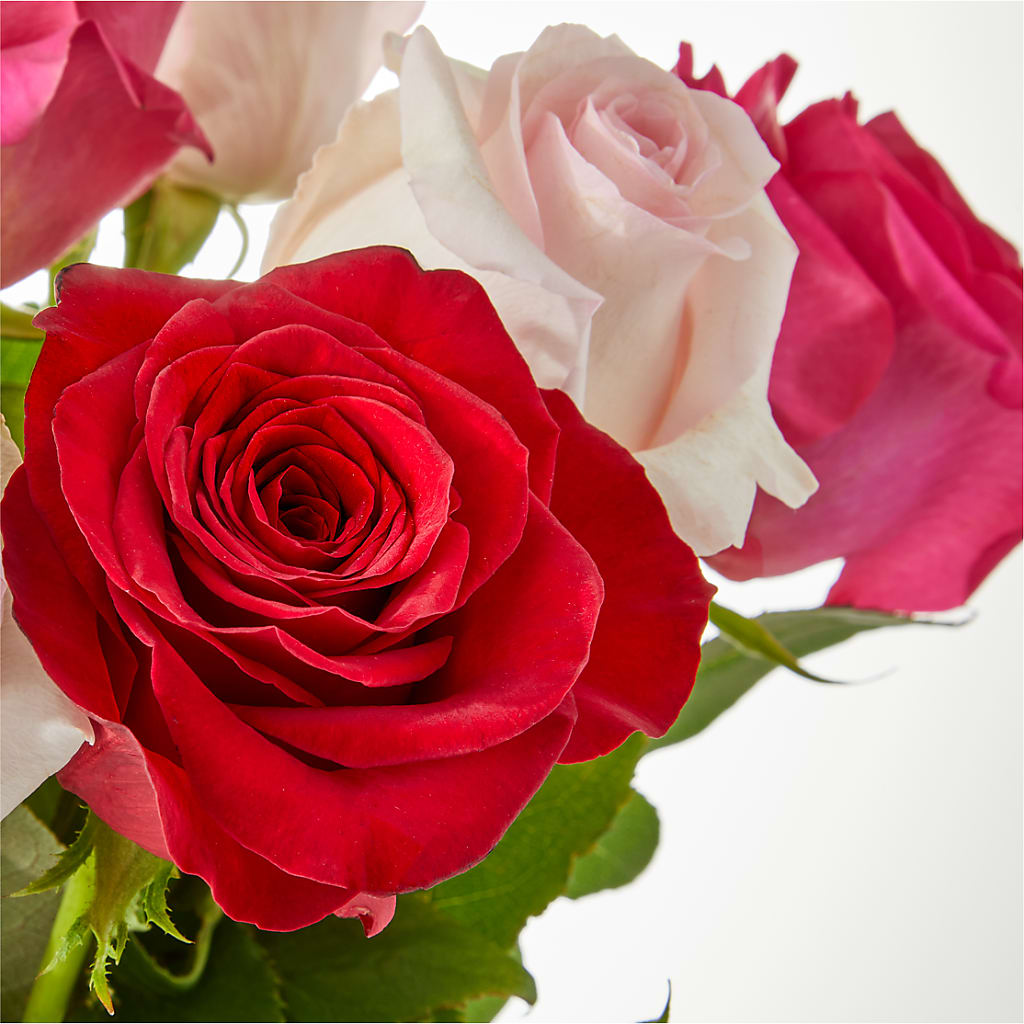 Charming Rose Bouquet –  Miracle Flowers, Folsom CA