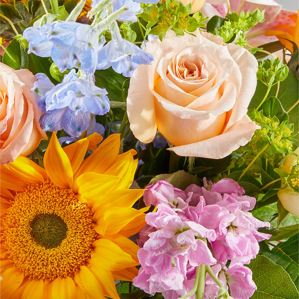 Dreamy Meadows Bouquet –  Miracle Flowers, Folsom CA