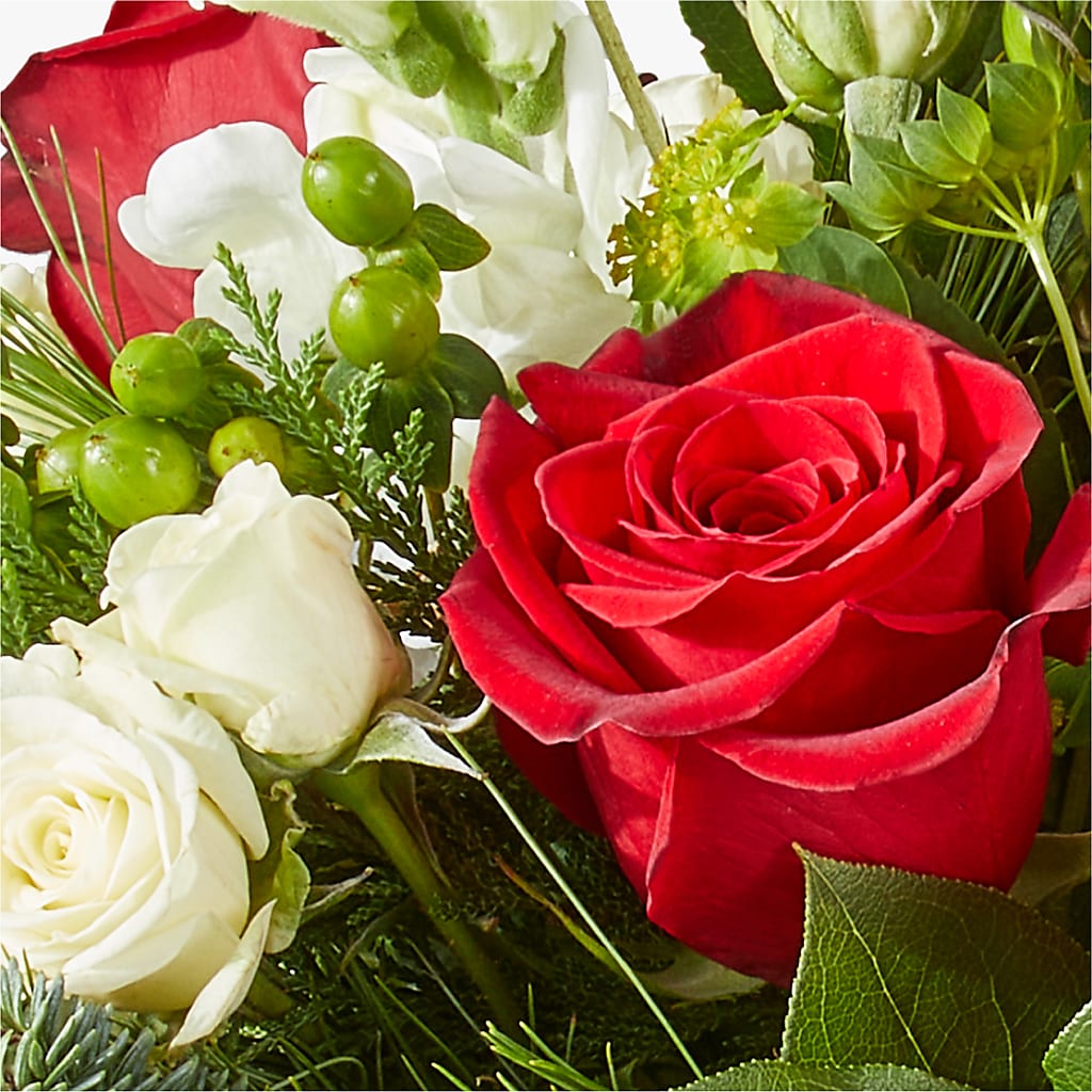 Deck the Halls Bouquet –  Miracle Flowers, Folsom CA