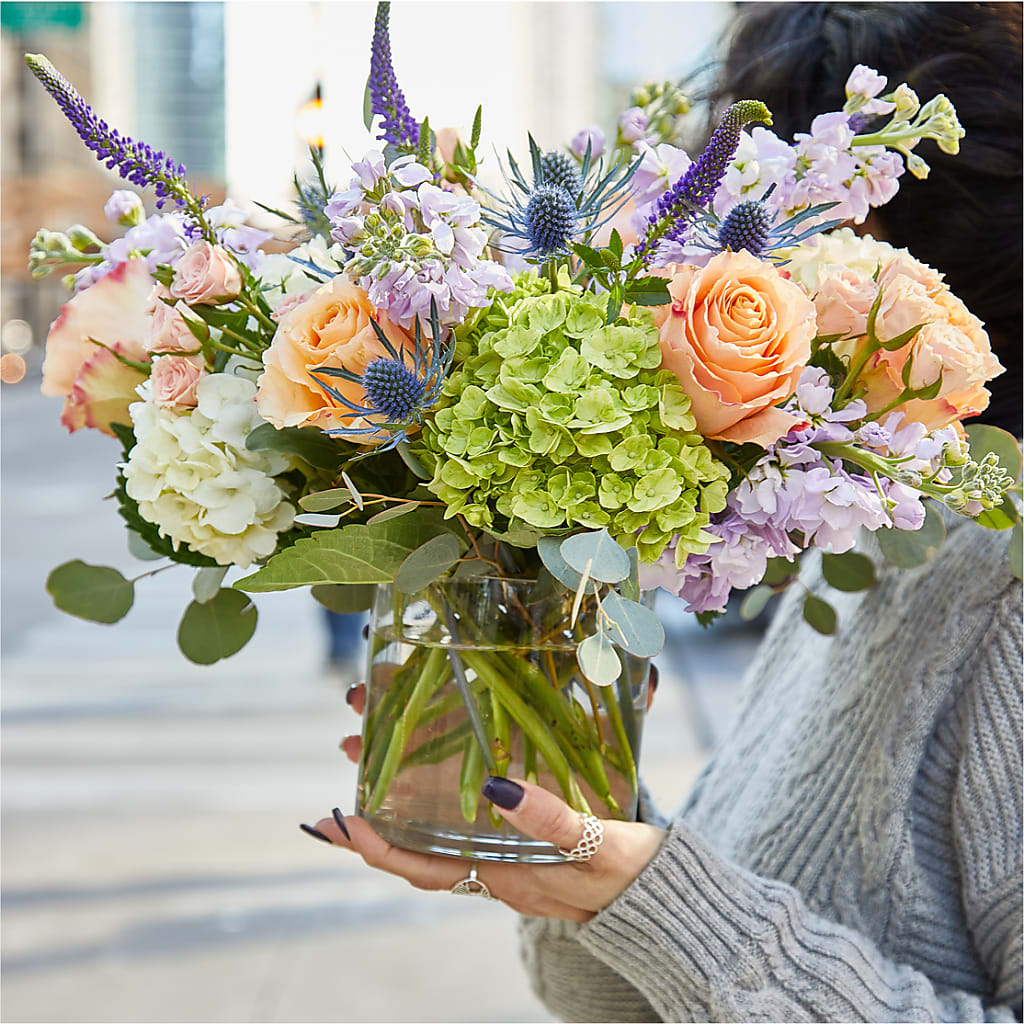 Porch Swing Bouquet –  Miracle Flowers, Folsom CA
