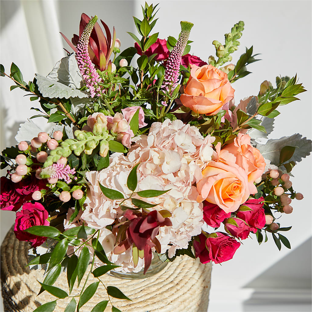 Glitz & Glam Bouquet –  Miracle Flowers, Folsom CA